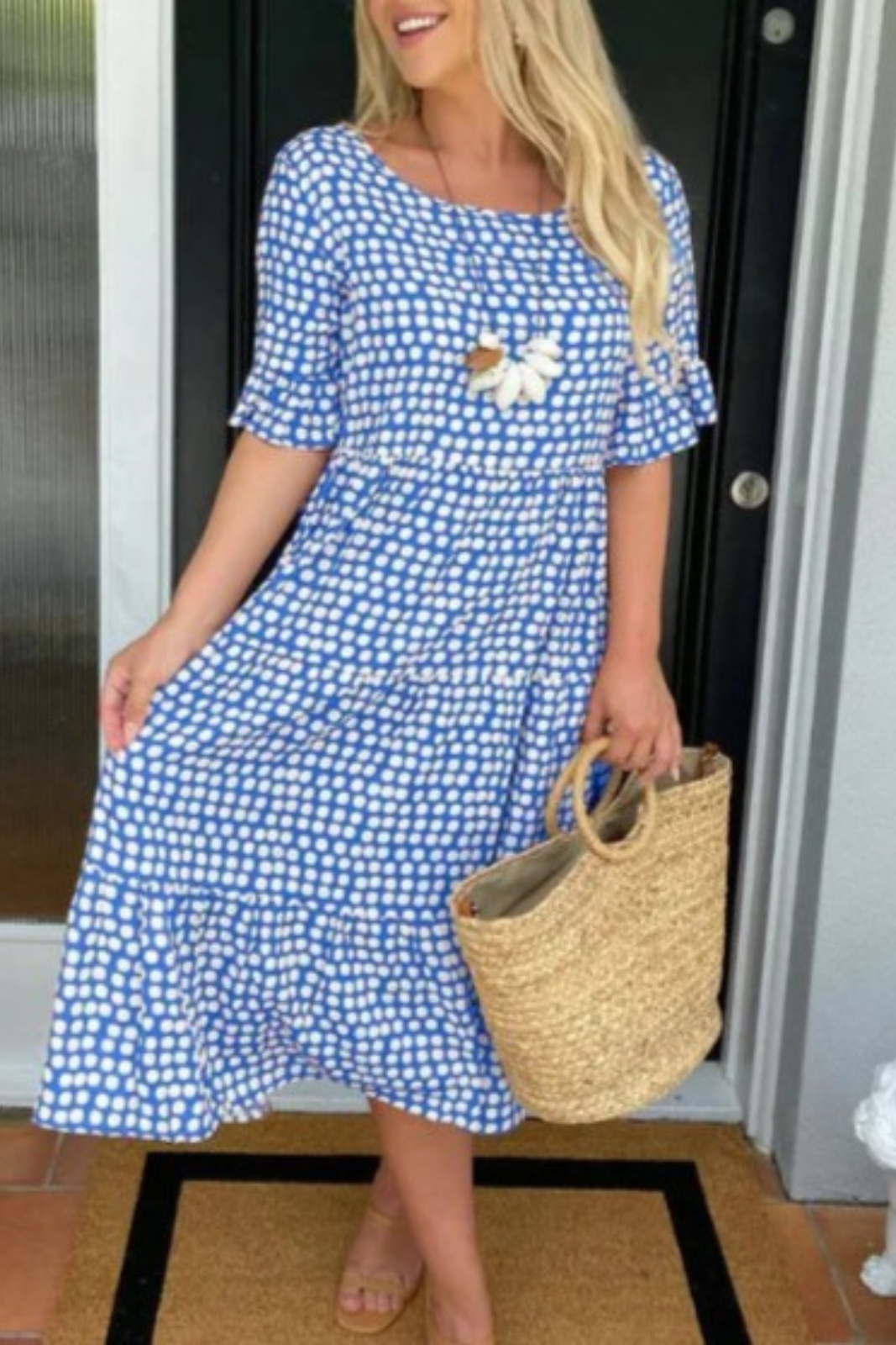 Zora | Sable Šaty midi s krátkým rukávem